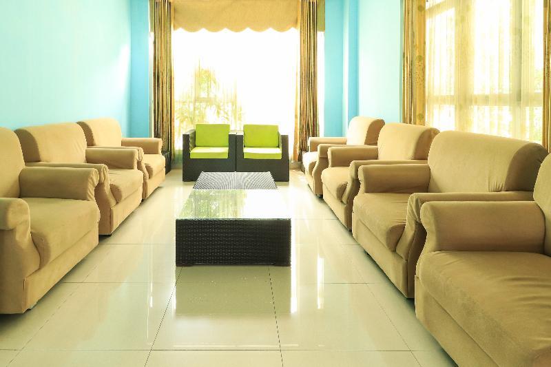 Greensa Inn Surabaya Exterior foto